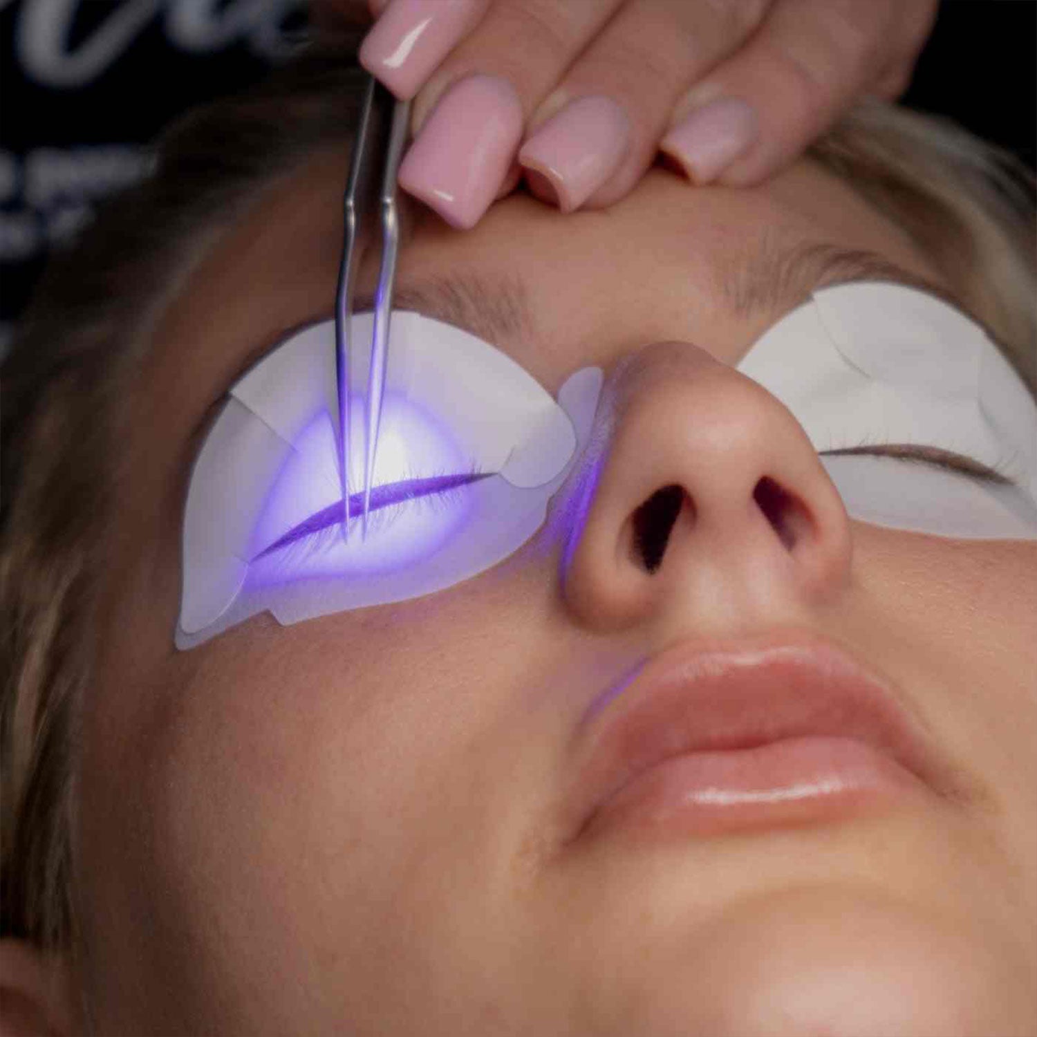 UV Wimpern Systeme für die Wimpernverlängerung