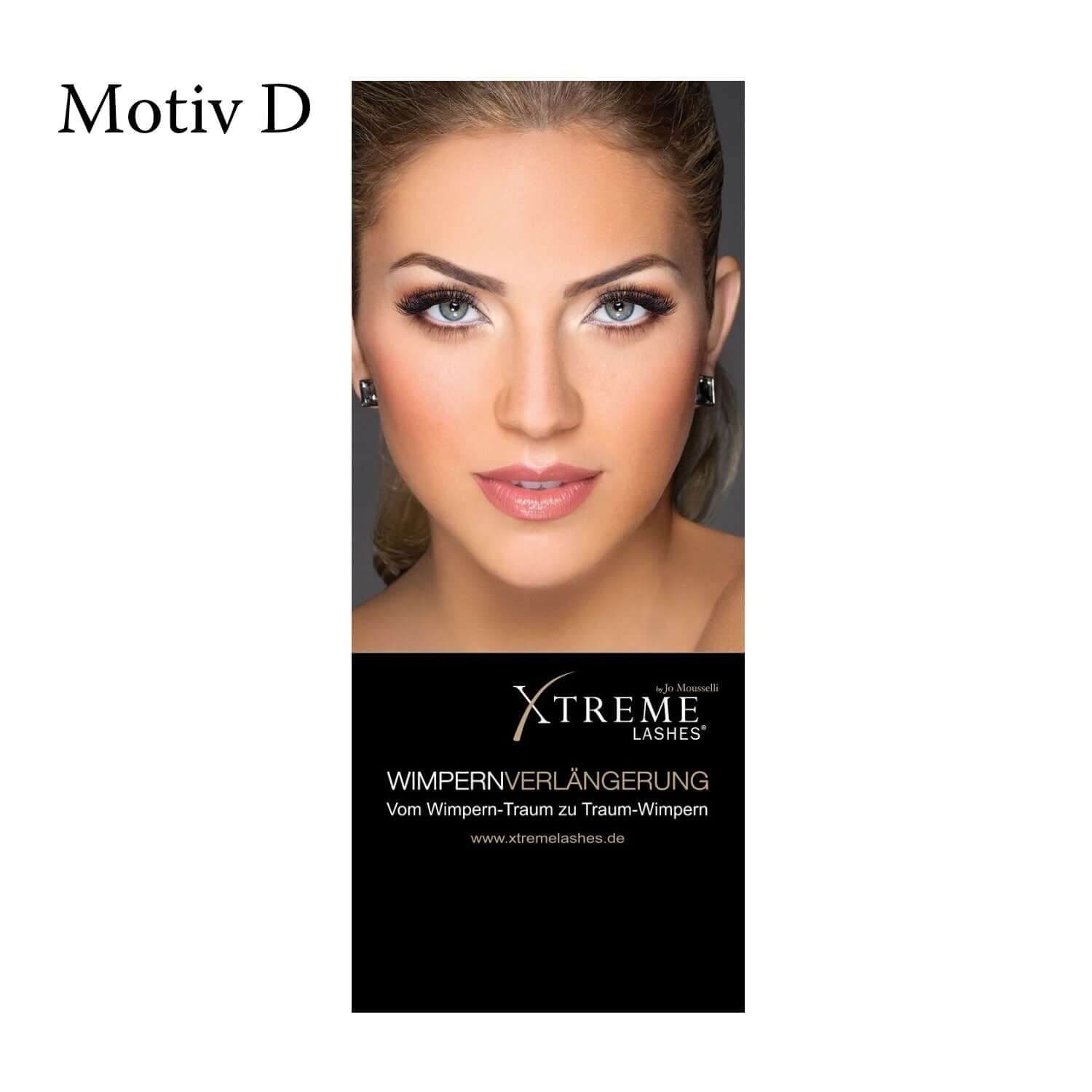 Dieses Textilbanner zeigt eine Gesicht einer Frau die diret in die Kamera schaut.Die Augen mit schönen Wimpern stehen im Fokus.